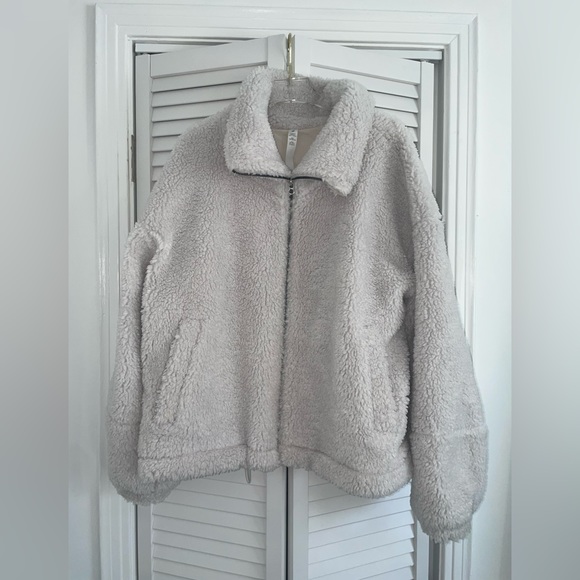 Lululemon cinchable fleece zip up in white - Picture 2 of 5